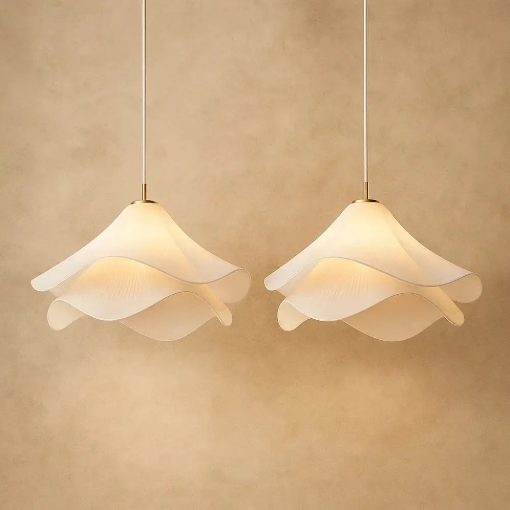 Suspension Design Voile Tissu et Métal Élégante | Velarosa